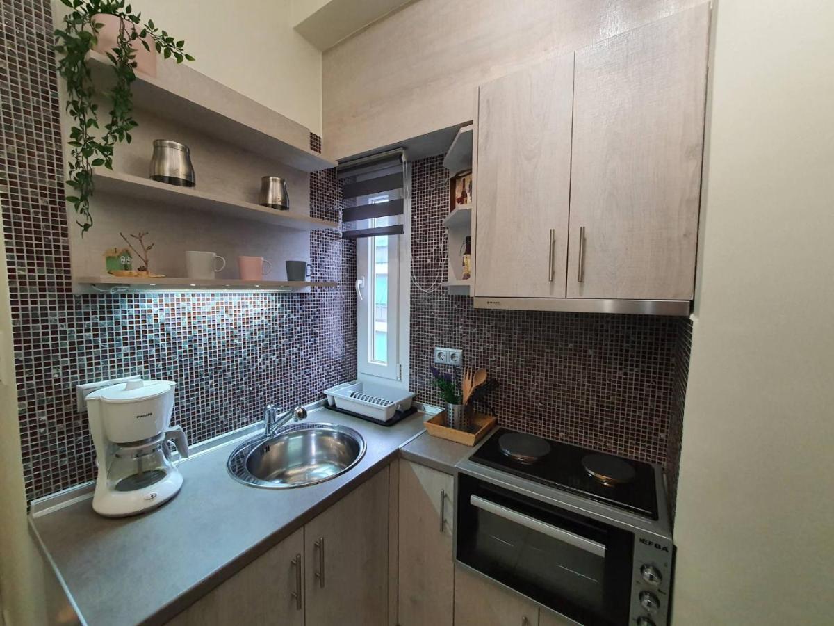 Cozy Little Home Athènes Extérieur photo